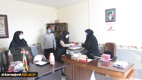 تقدیر از همکاران خانم به مناسبت روز زن و مادر 2