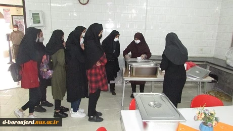 بازدید رییس آموزشکده  فنی و حرفه ای دختران بروجرد از سلف سرویس و خوابگاه 3