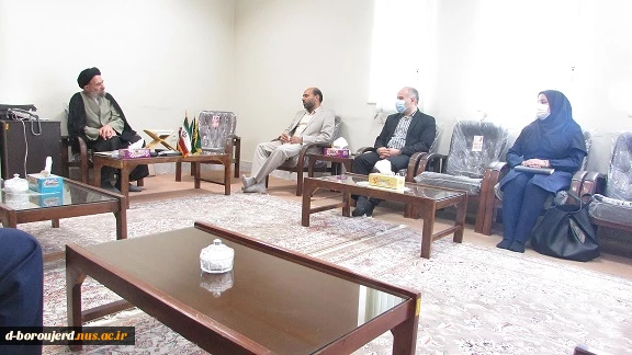 دیدار سرپرست  دانشگاه فنی و حرفه ای استان لرستان و سرپرست دانشکده فنی دختران بروجرد با امام جمعه محترم بروجرد 4