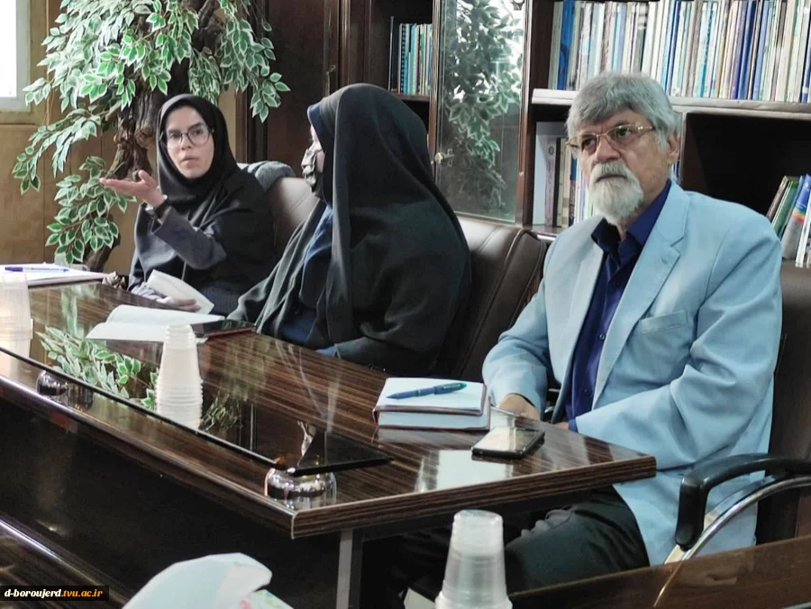 نشست معاون استاندار لرستان و فرماندار بروجرد با روسای دانشگا‎هها و مؤسسات آموزشی شهرستان بروجرد 7