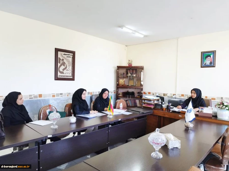 برگزاری  جلسه کمیسیون درآمدزایی با حضور مدیران گروه های آموزشی آموزشکده  و رییس مرکز  4