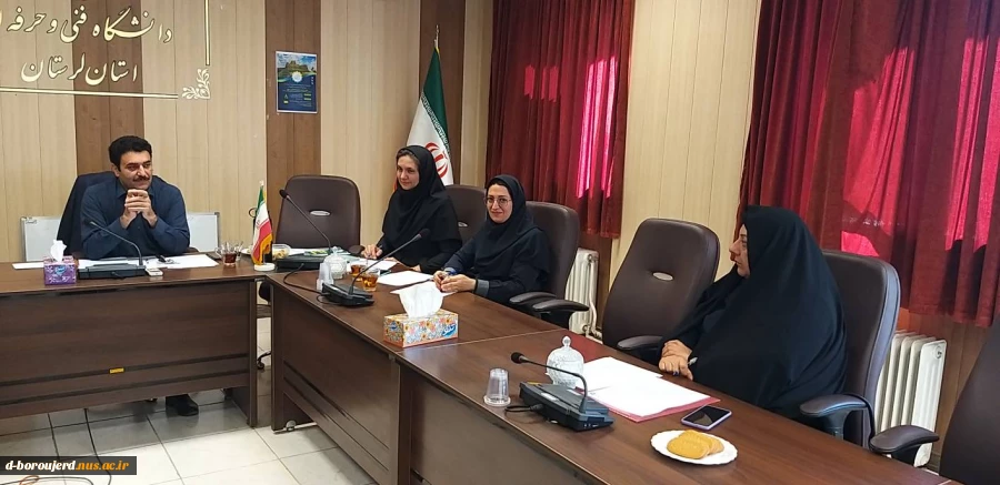 برگزاری جلسه آموزش و پژوهش با گرامیداشت هفته پژوهش و فناوری در دانشکده فنی و حرفه ای پسران خرم آباد 2