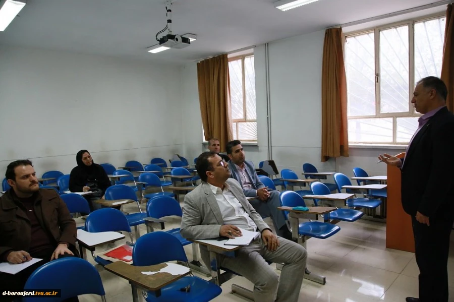 کارگاه خبرنویسی با حضور مدیران روابط عمومی‌های دانشکده‌های فنی و حرفه‌ای لرستان برگزار شد 3