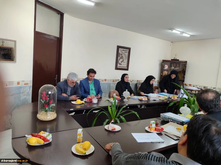 جلسه کمیته در آمد زایی و جلسه هیات اجرایی استان لرستان  7