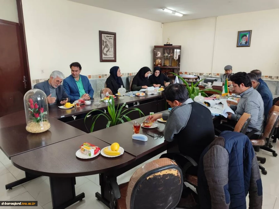 جلسه کمیته در آمد زایی و جلسه هیات اجرایی استان لرستان  9